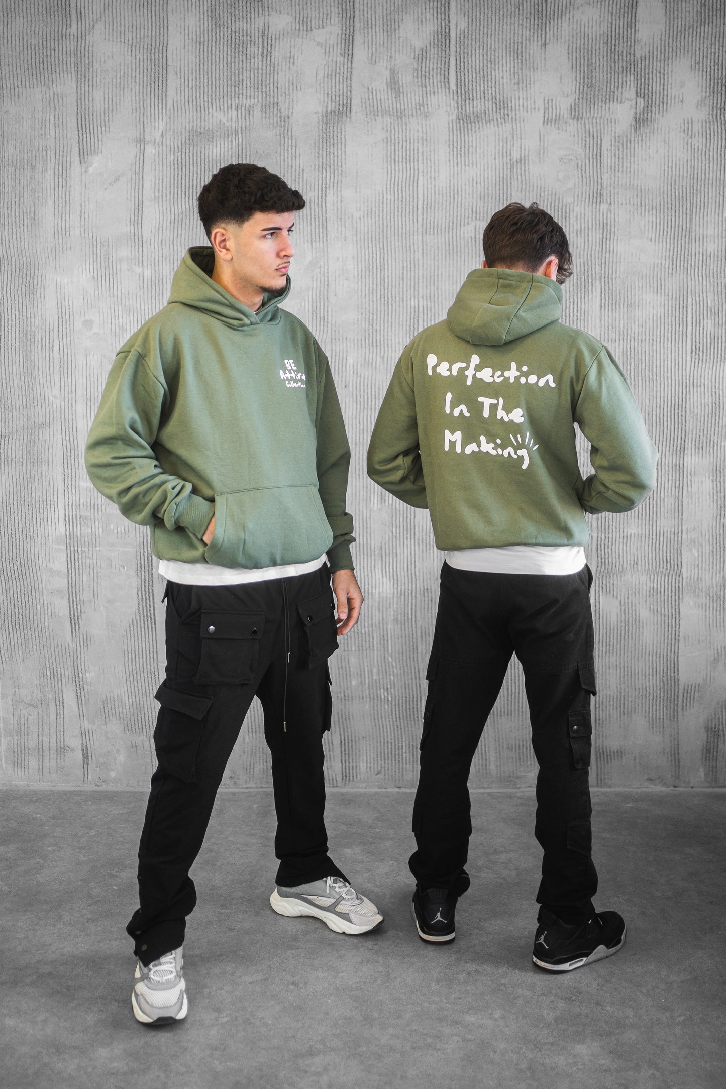 MILITARY GREEN OVERSIZED HOODIE