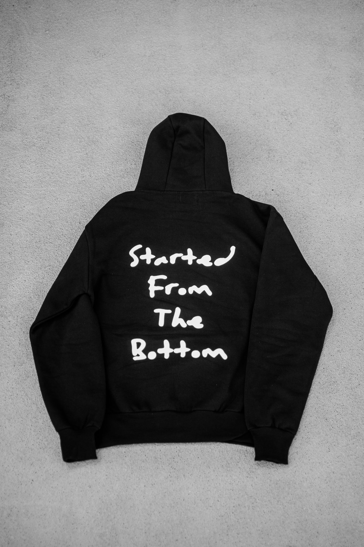 OVERSIZED HOODIE